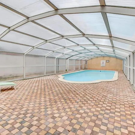 Le Marigny - Avec Piscine Partagee