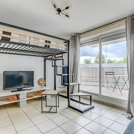 Le Marigny - Avec Piscine Partagee *